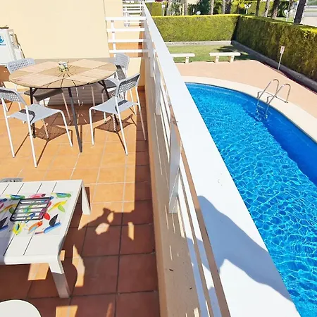 Apartment Par Tres - Nova Oliva